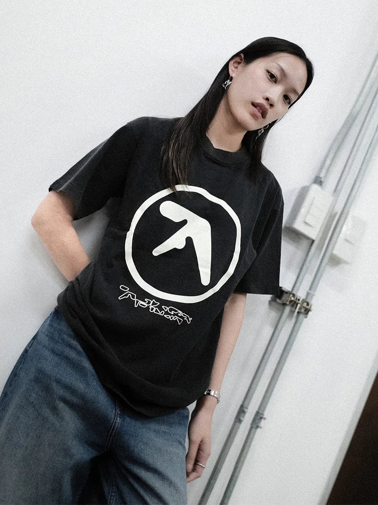 Camiseta Crop Top x Apex Twin